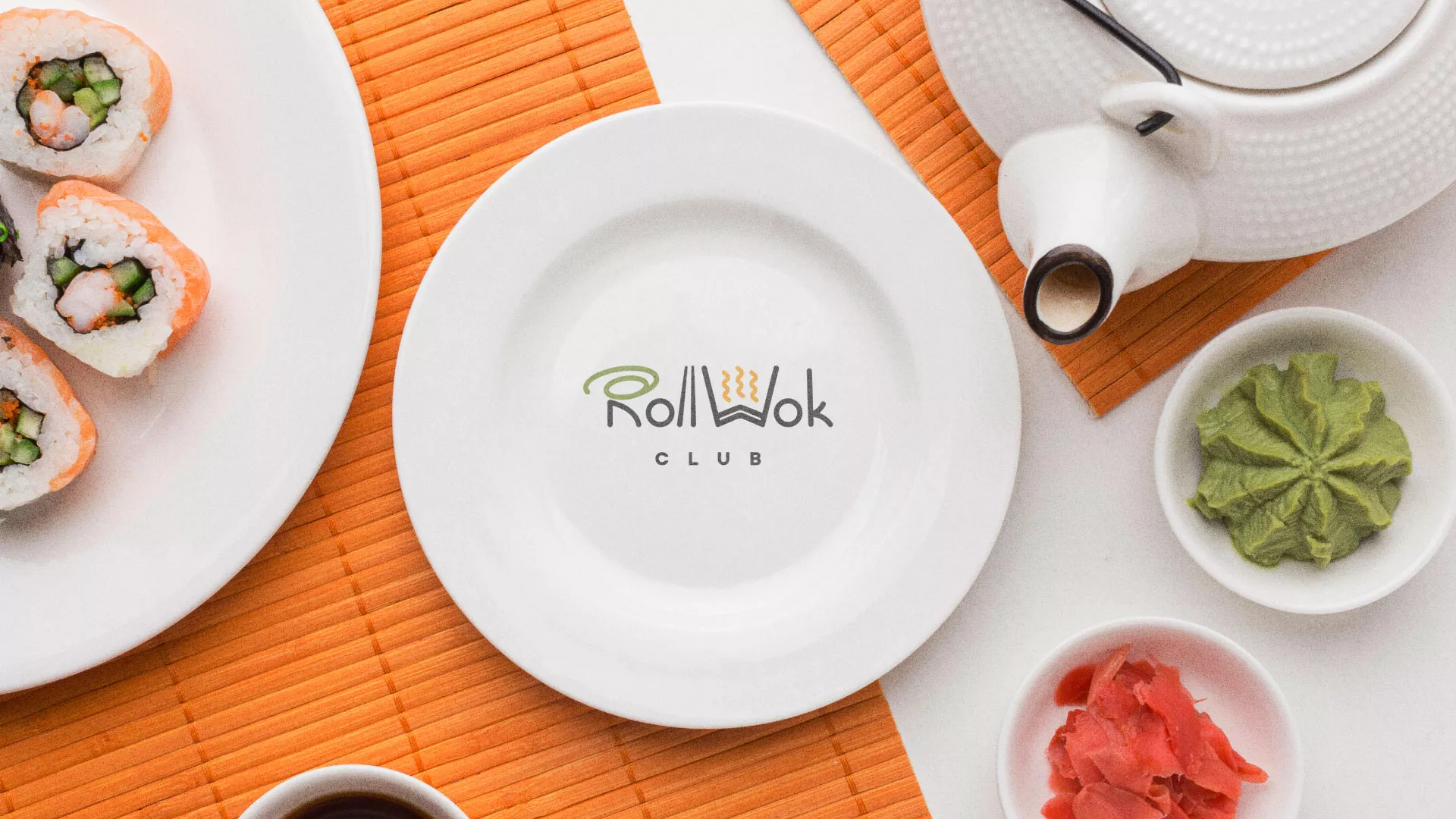 Разработка логотипа и фирменного стиля суши-бара «Roll Wok Club» в Радужном